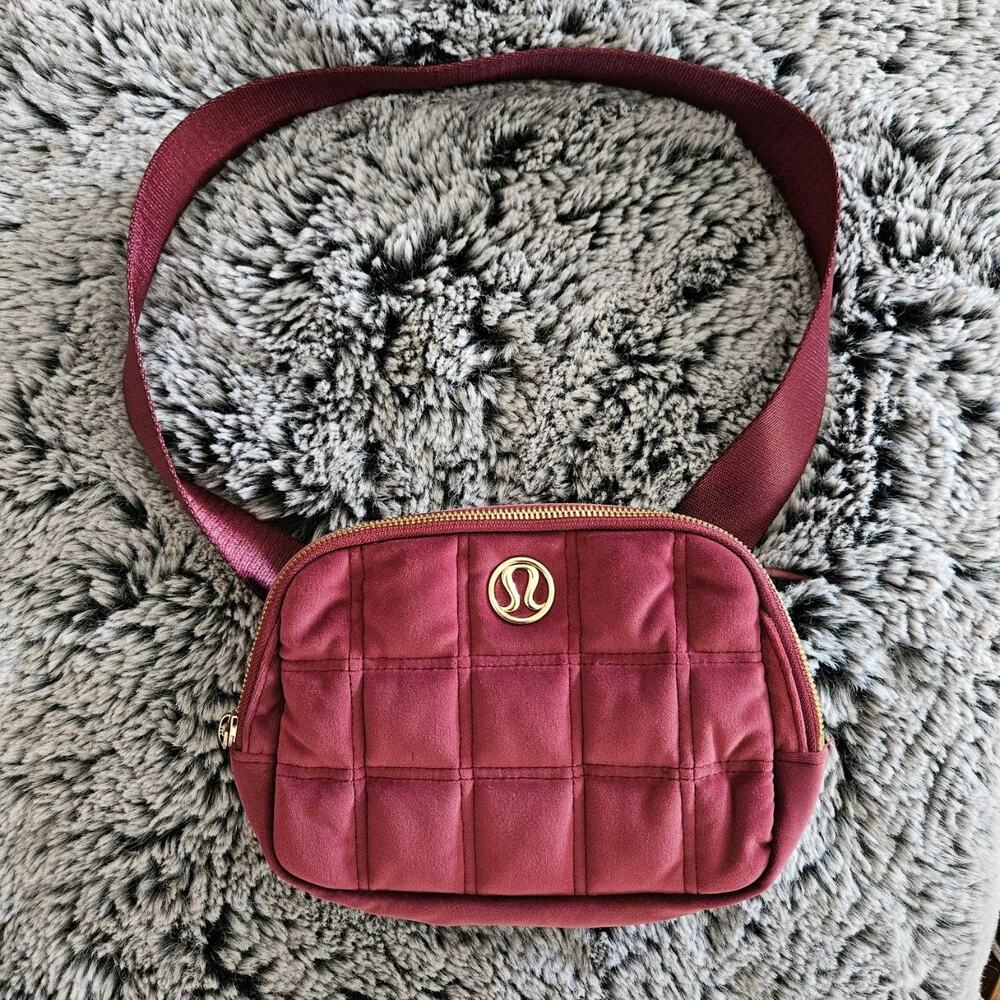 Lululemon Everywhere Belt Bag Velour Wine Berry